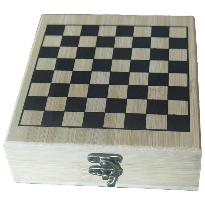 Set za vino - 3 dijela plus igra šah u bambus kutiji (55592)